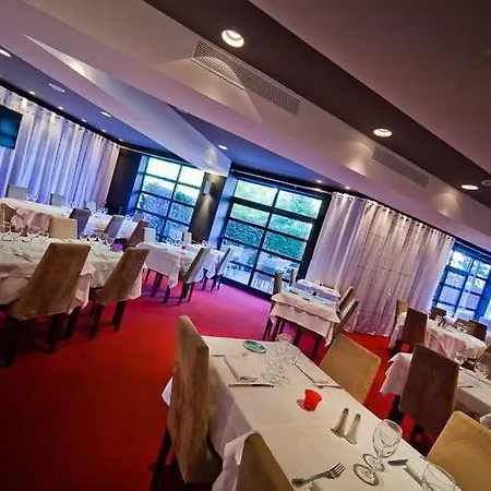 Ibis Styles Republique Hotel 3*
