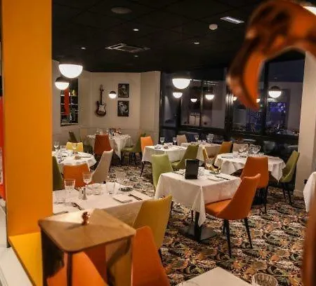 Ibis Styles Republique 3*