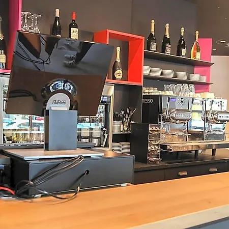 Ibis Styles Republique ホテル クレルモン・フェラン