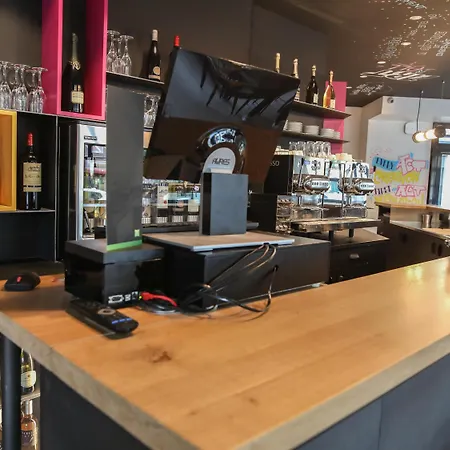 ホテル Ibis Styles Republique 3*