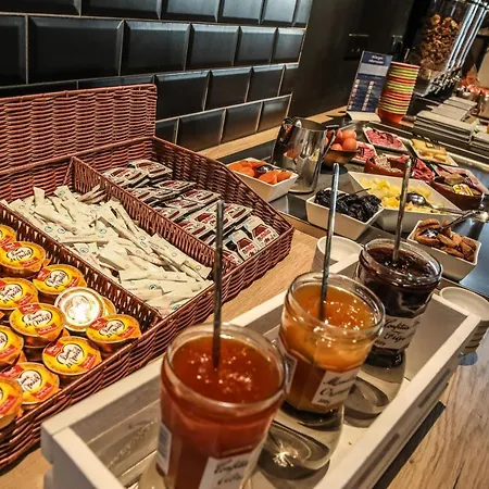 Ibis Styles Republique Отель