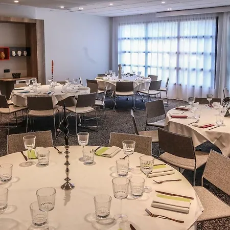 Ibis Styles Republique 3*