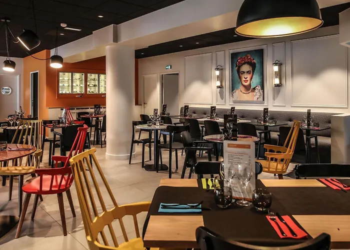 Ibis Styles Republique Отель 3*