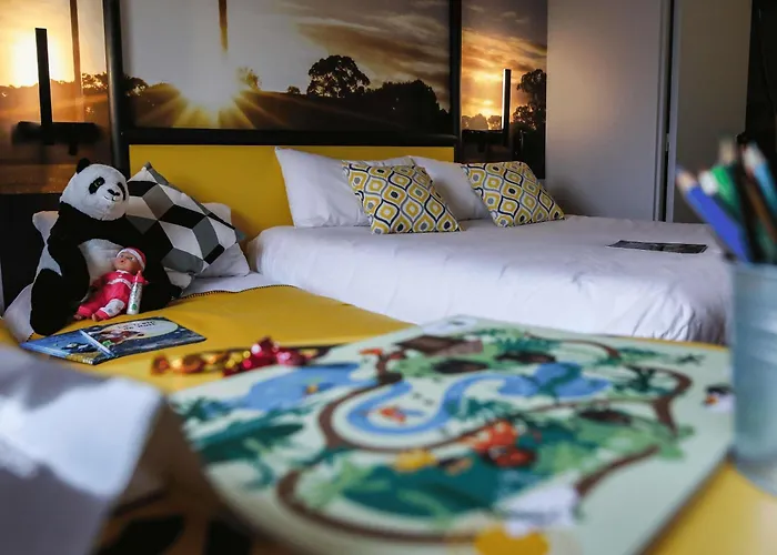 Ibis Styles Republique Отель 3*