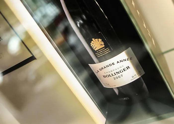 Отель Ibis Styles Republique Клермон-Ферран