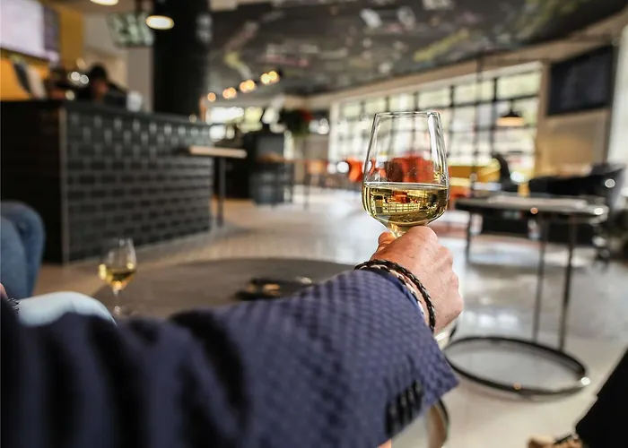 Ibis Styles Republique 3*