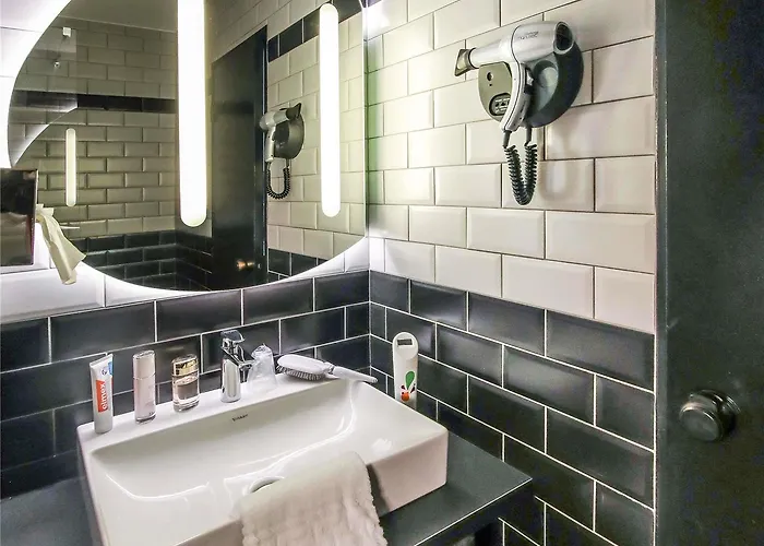 Ibis Styles Republique Отель 3*