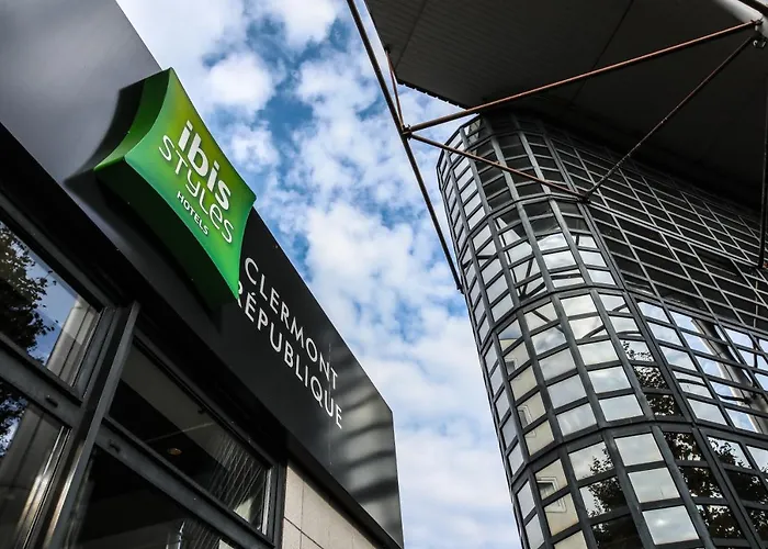 Ibis Styles Republique Hotell 3*